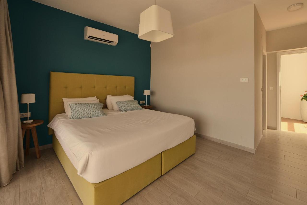 Gardenia, De Luxe Avec Piscine A Debordement * Chania (Crete)