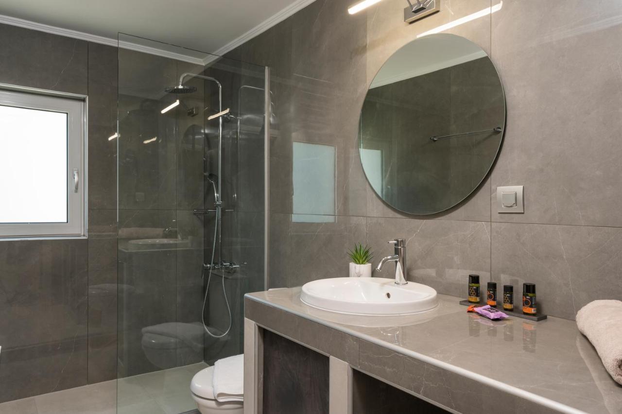 Quarters Luxury Apts Chania (Crete)