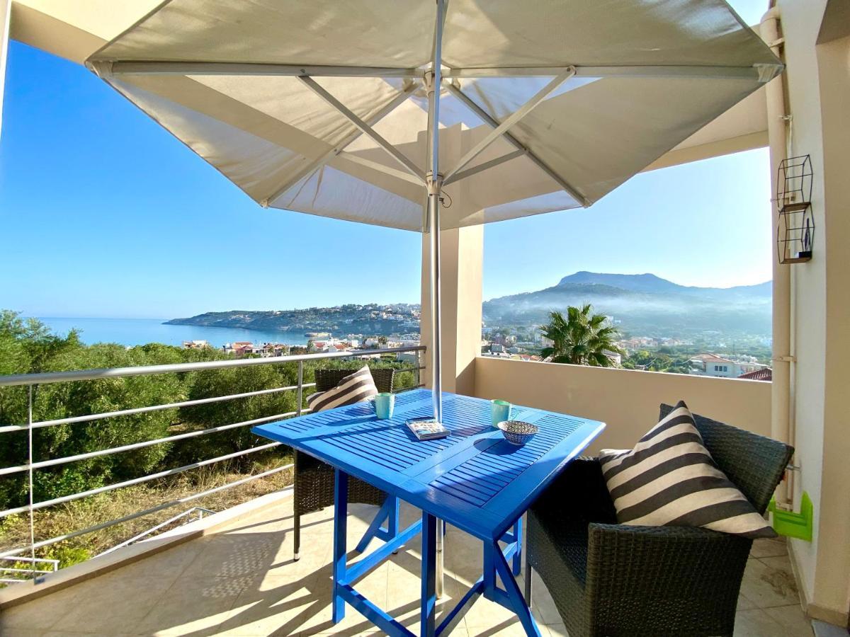 Seaview With Shared Pool, Almyrida Apartment