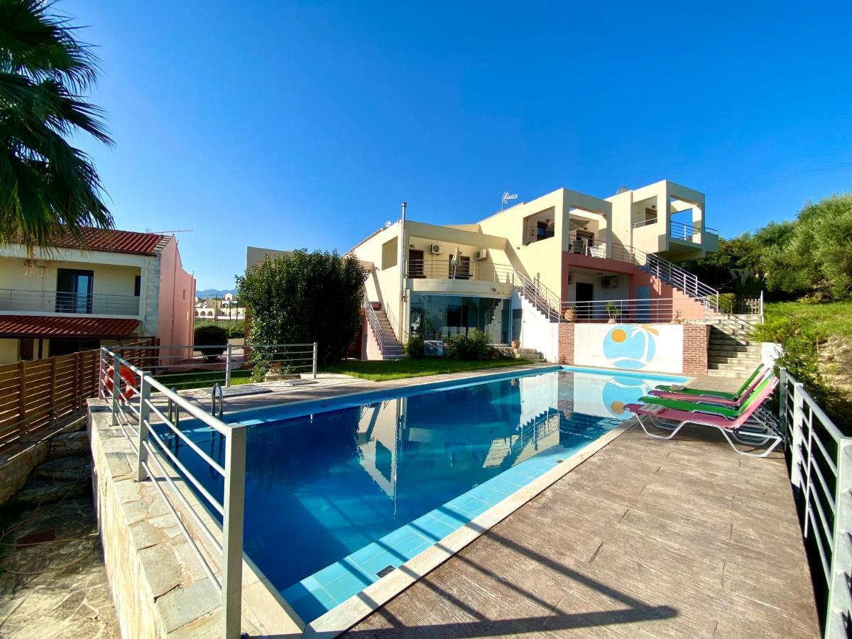 Apartment Seaview With Shared Pool, Almyrida