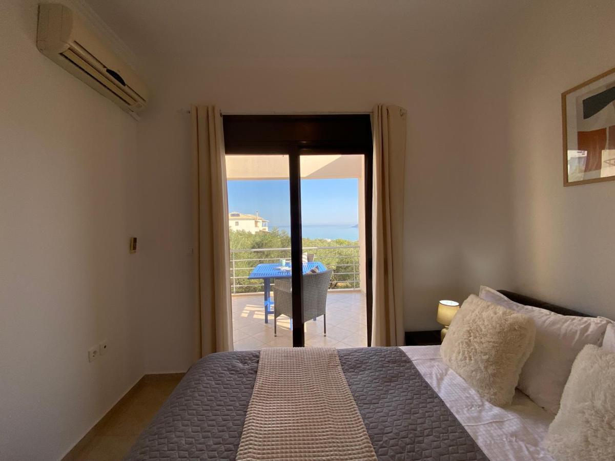 Seaview With Shared Pool, Almyrida * Chania (Crete)