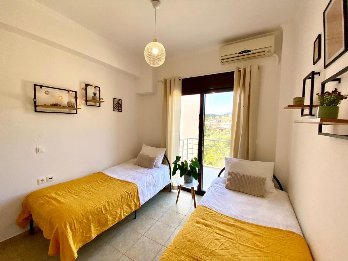 Seaview With Shared Pool, Almyrida *