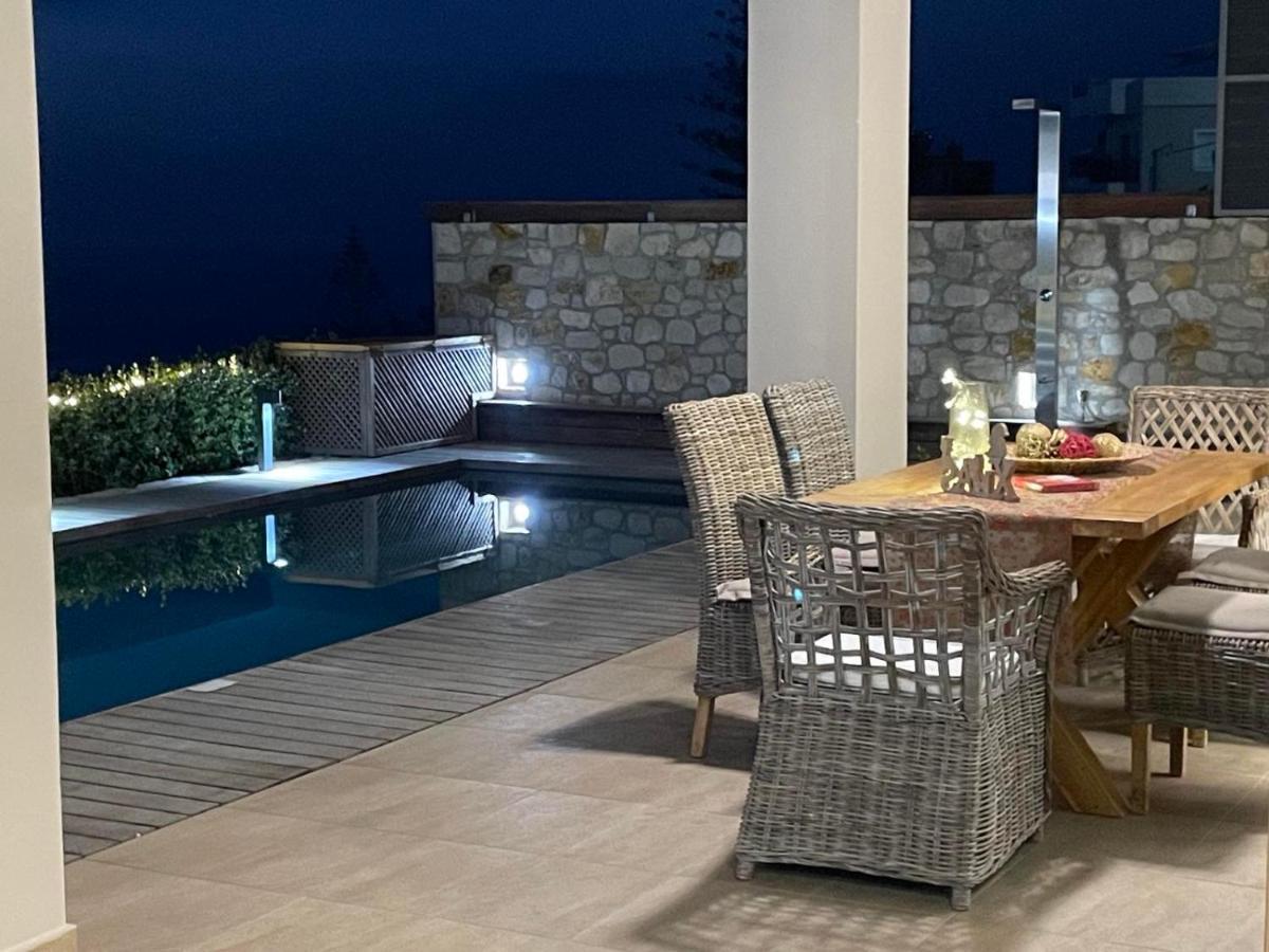 Luxury Mystique With Amazing Seaview *