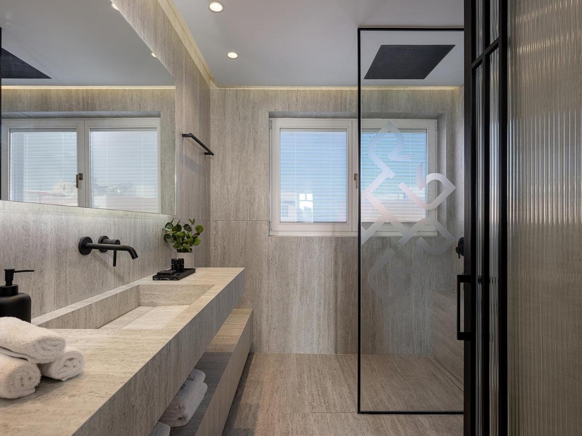 Riviera 5*