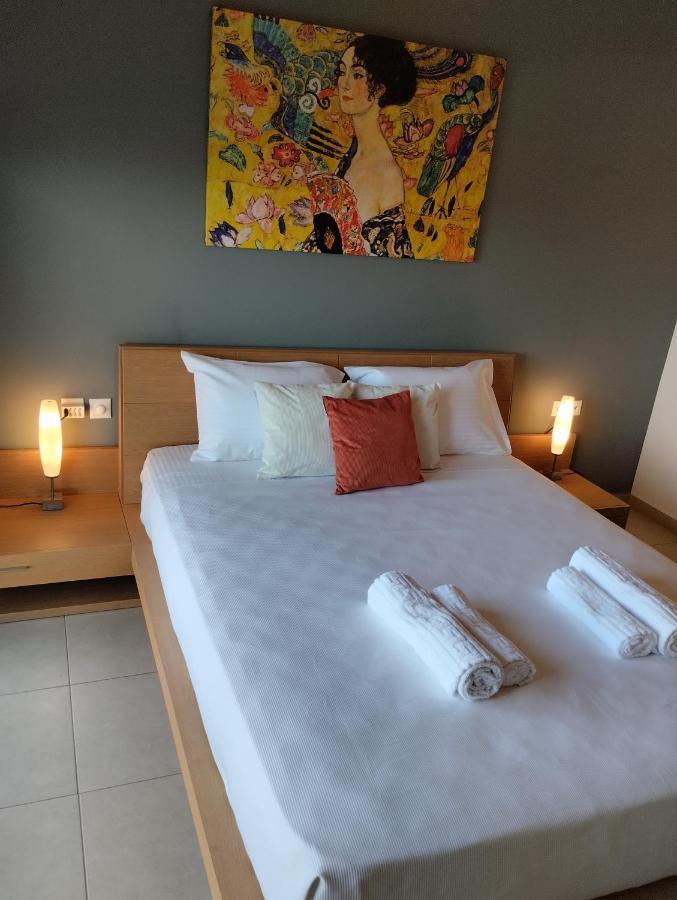 Zoe's Luxury - Private Parking Chania (Crete)