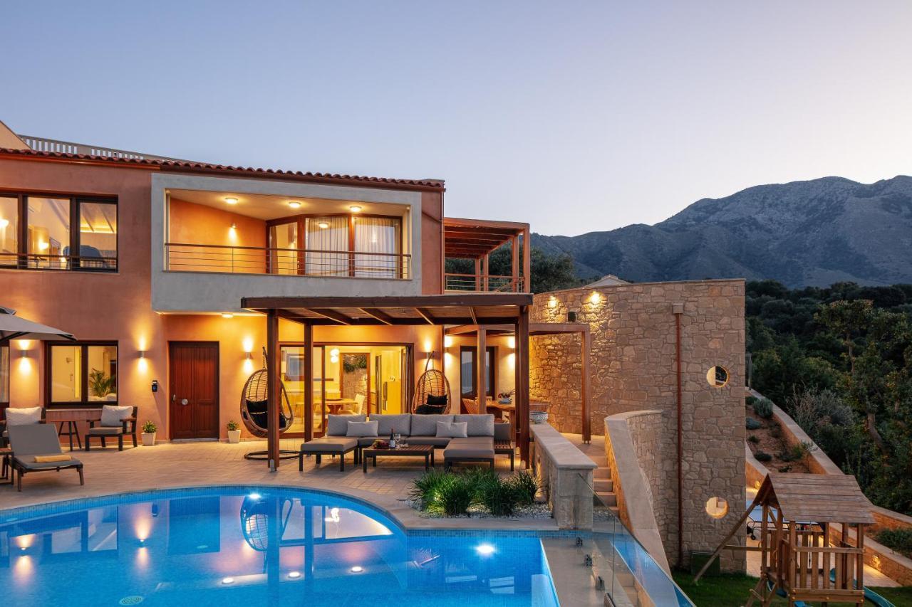 Vardina Villa *