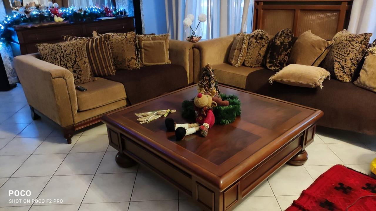 Laurel Heights Apartment *