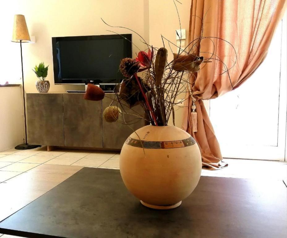 Odyseia Apts ιi At The Center Of The & Old Town Chania (Crete)