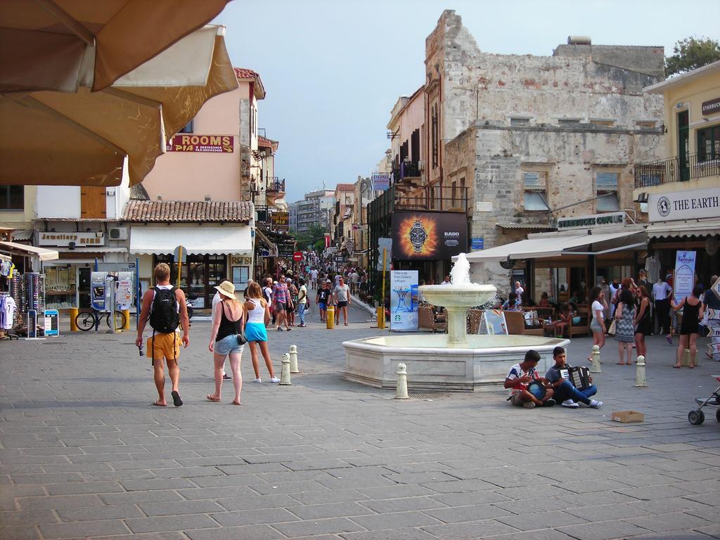 Castle Chrissi Akti Chania