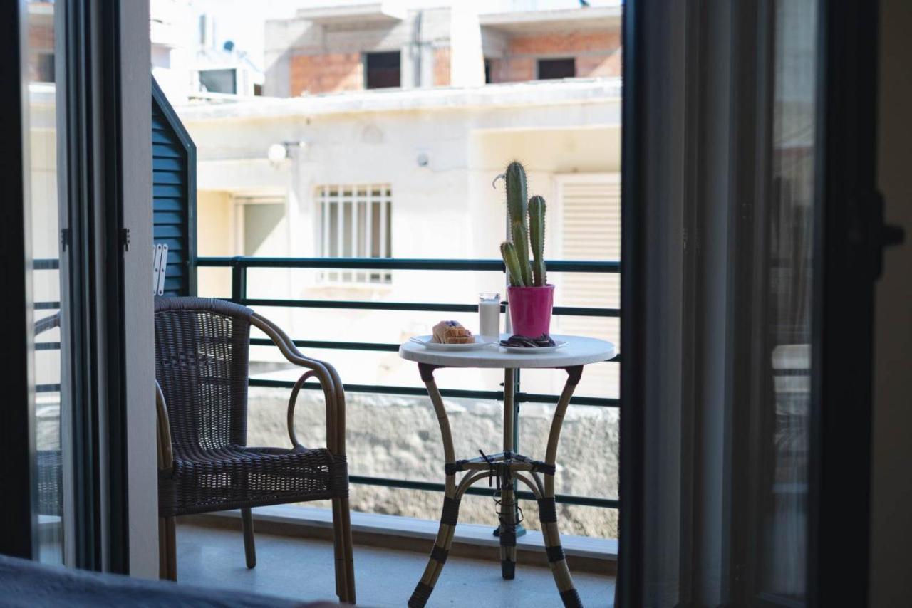 Arocaria Chania (Crete)