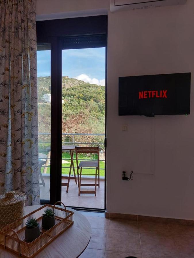 Mati- Cozy Apartment- Close To The Of Almyrida With A Shared Pool