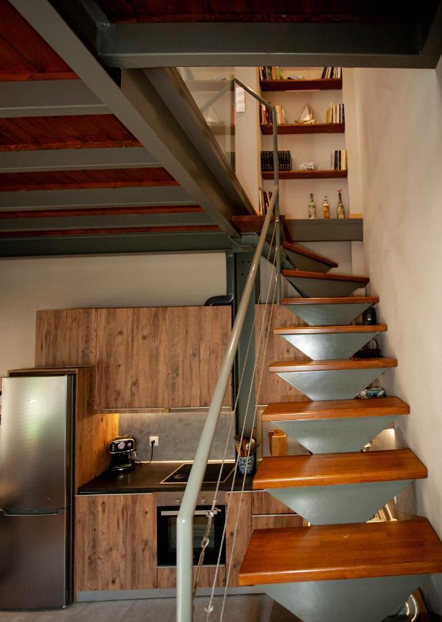Euzoia Luxury Maisonette Apartment