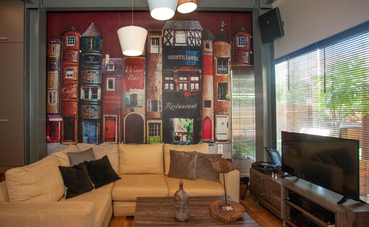 Apartment Euzoia Luxury Maisonette