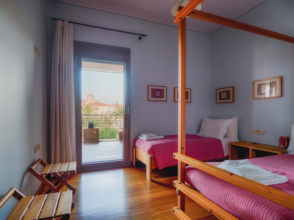 Pentari-bitsakis House