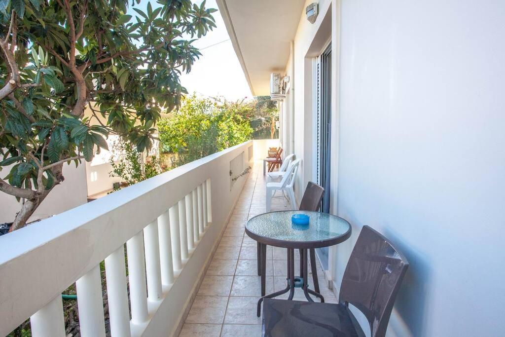 Retro Seaside Holiday home Chania (Crete)
