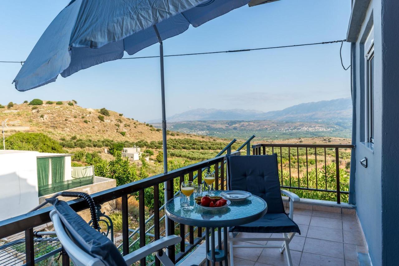 Bella-maria At Aptera With Mountain And Sea View !! Holiday home
