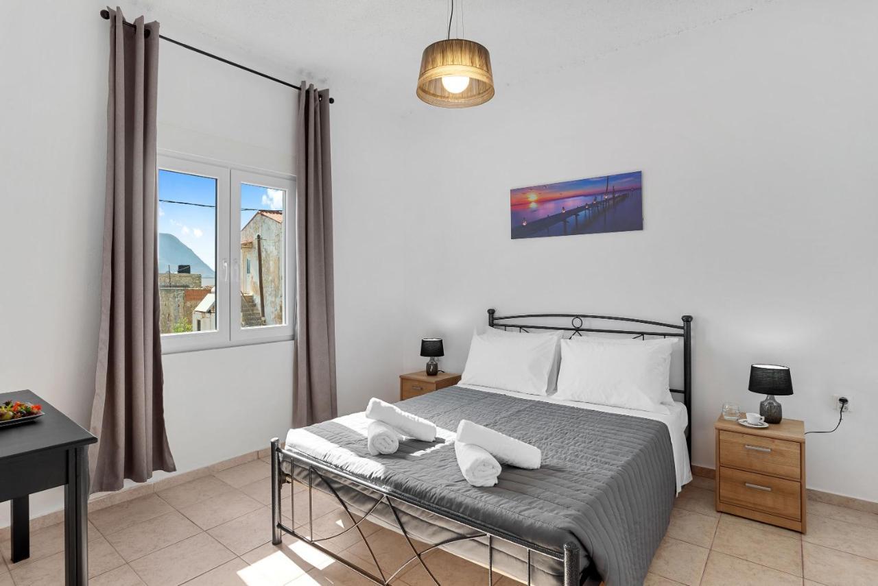 Bella-maria At Aptera With Mountain And Sea View !! Holiday home Chania (Crete)