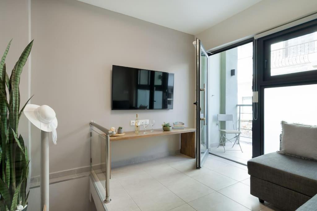 Nb Studio, Steps Away From The Beach And The City
