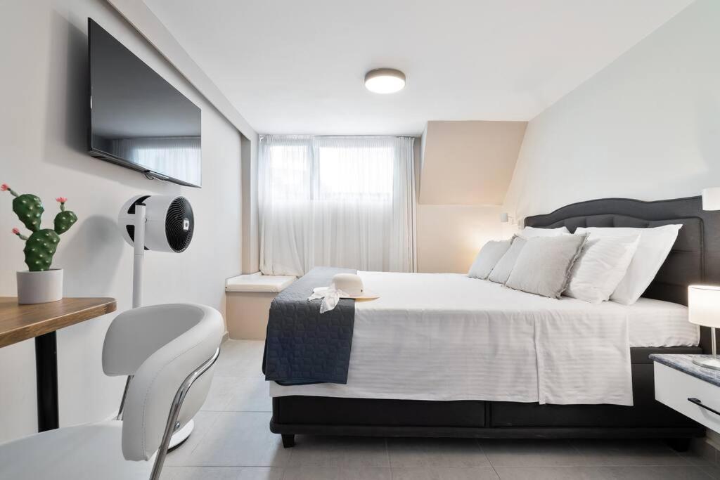 Nb Studio, Steps Away From The Beach And The City