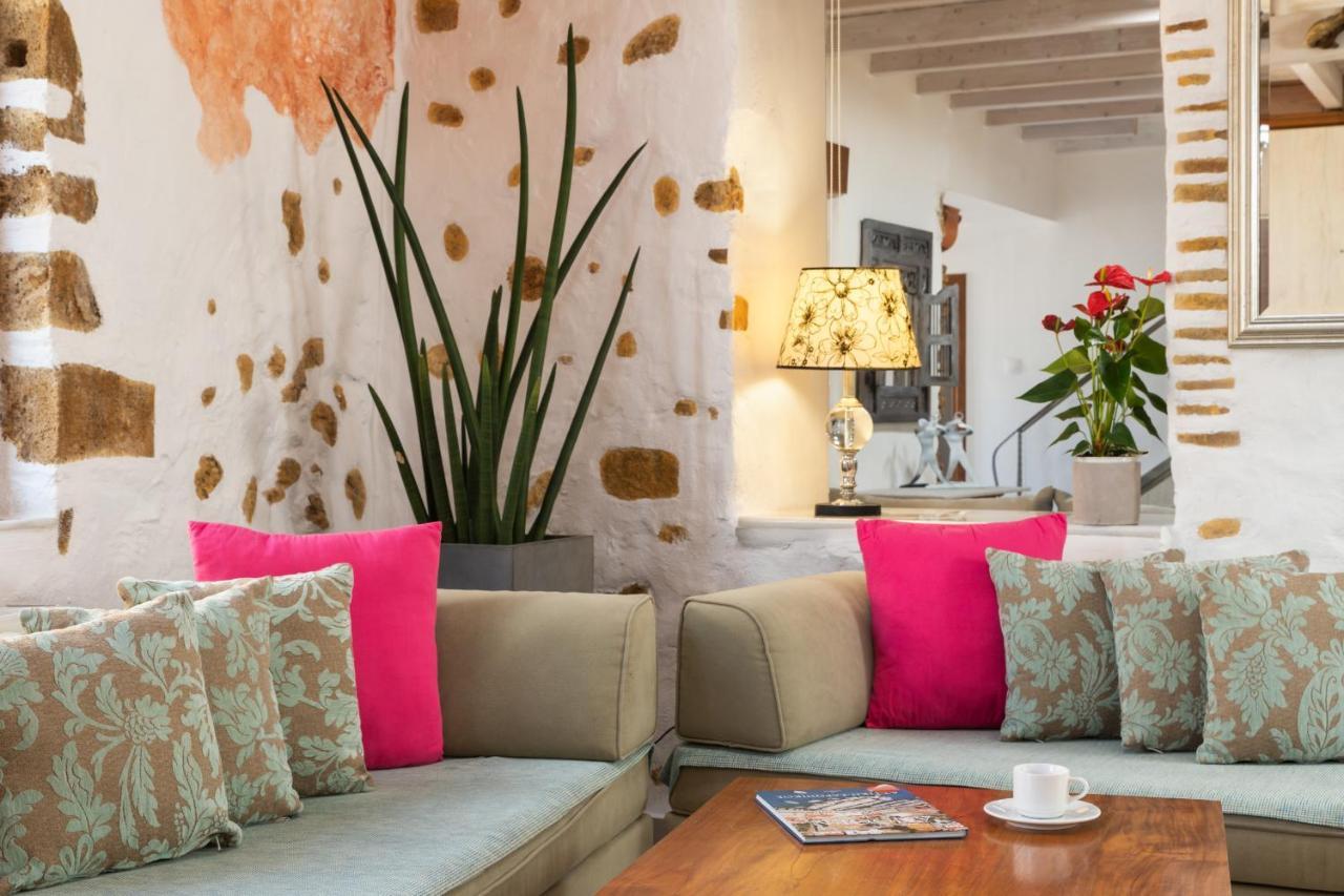 Splantzia - Heated Pool - Garden Villa *