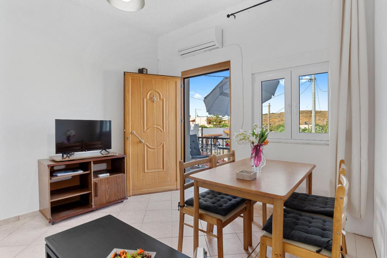 Bella-maria At Aptera With Mountain And Sea View !! Holiday home *