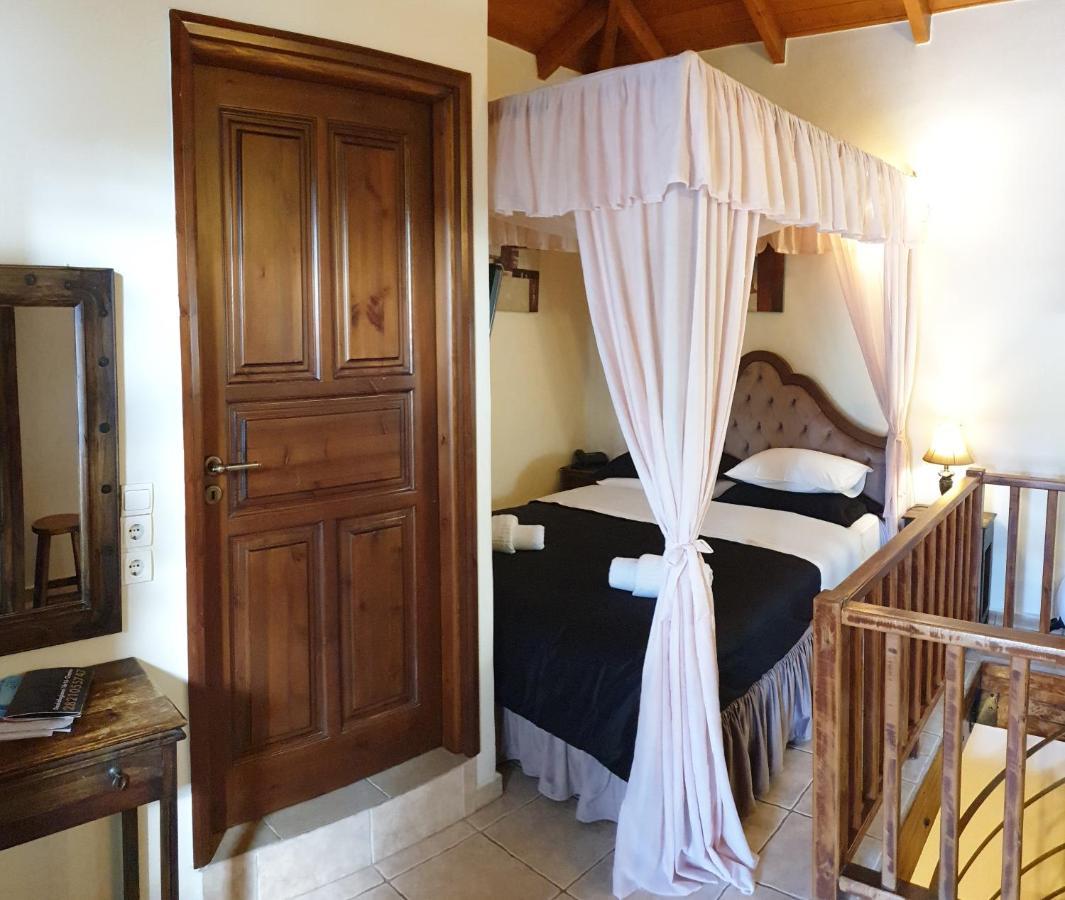 Odos Oneiron Boutique Aparthotel Chania (Crete)