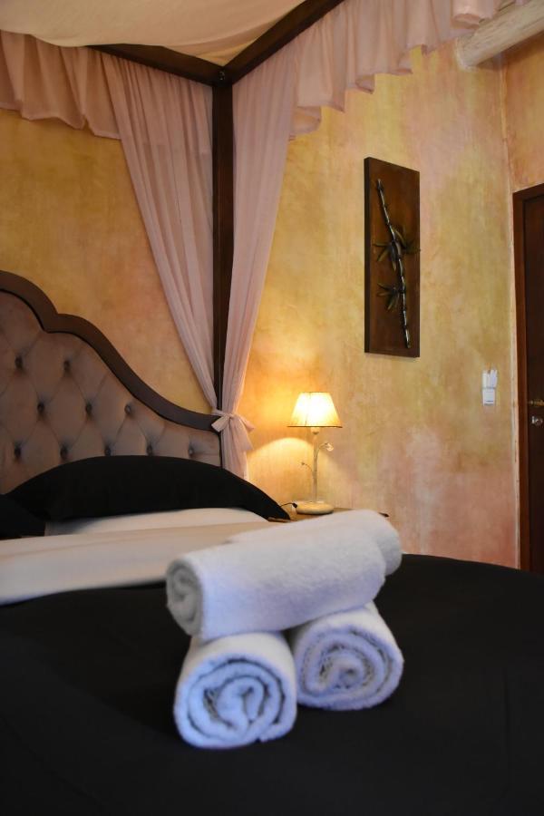 Odos Oneiron Boutique Aparthotel Chania (Crete)