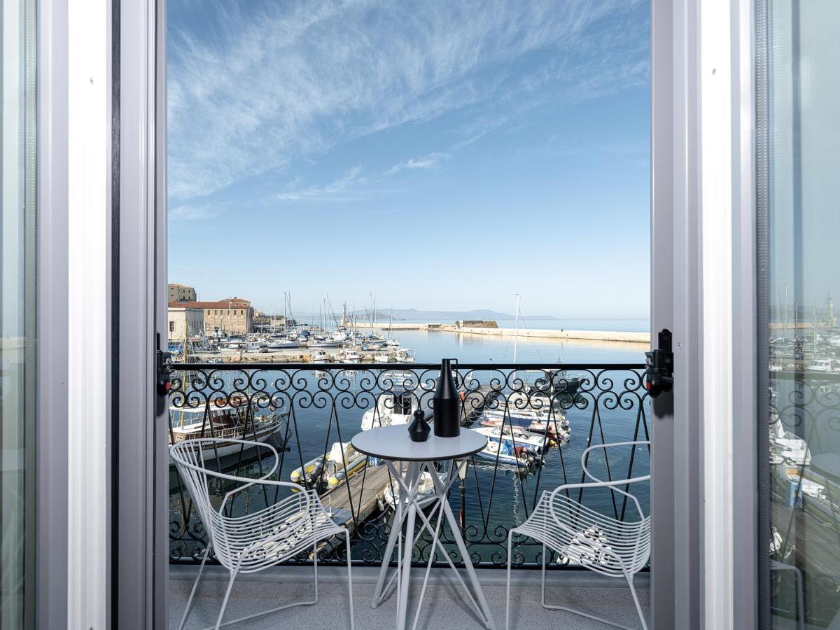 Riviera Hotel