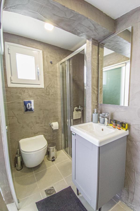 Comfy With Small Private Pool, Fiber Internet And Private Parking