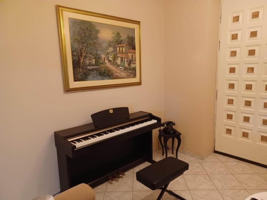 Rafaelhouse Apartamento