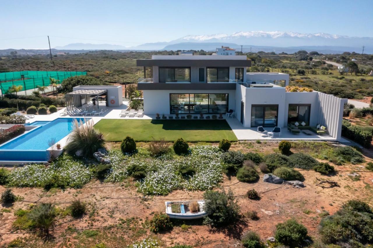 Gardenia, De Luxe Avec Piscine A Debordement