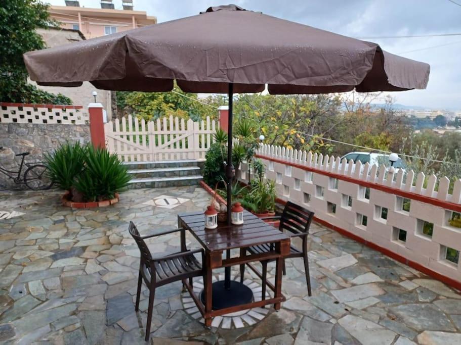 Rafaelhouse * Chrissi Akti Chania