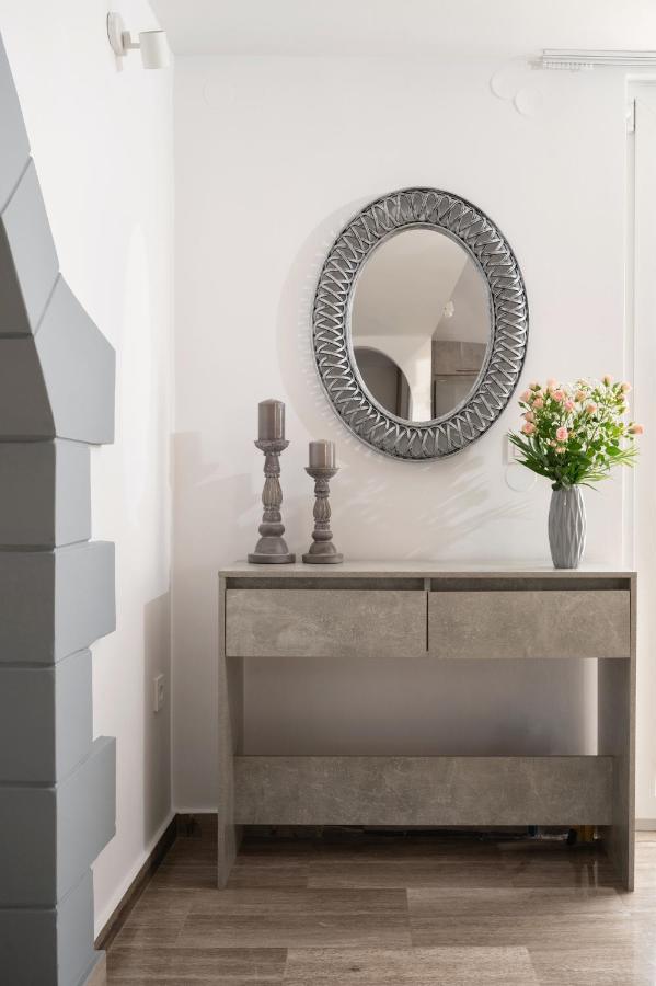 Olive Angel Apartment