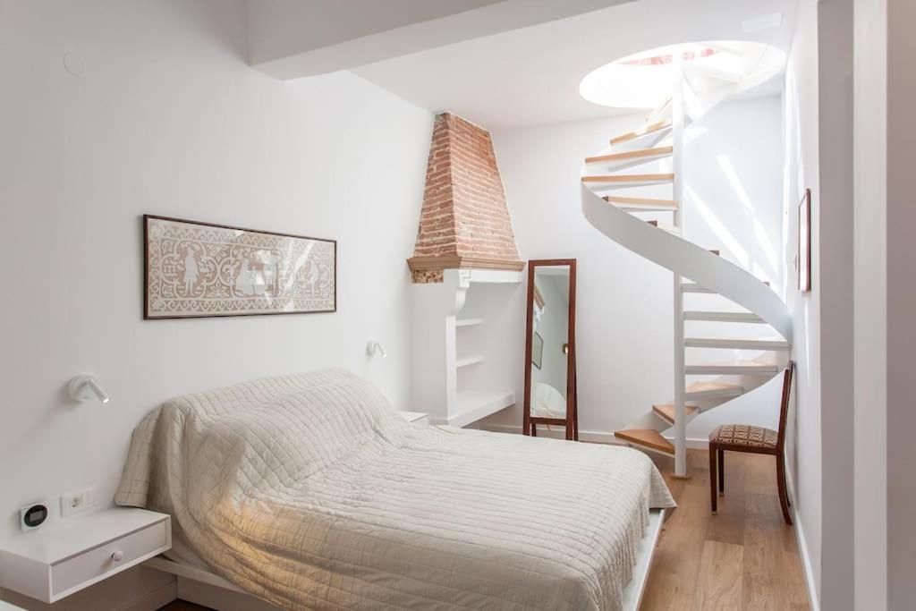 Apartment House Of Sirri *