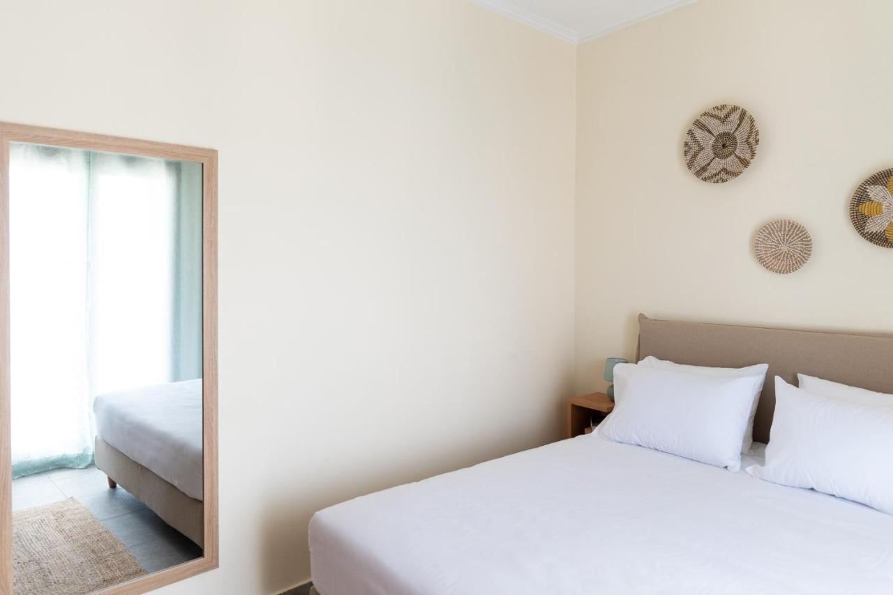 Destino Overlooking The Venetian Port Of Chania Apartamento