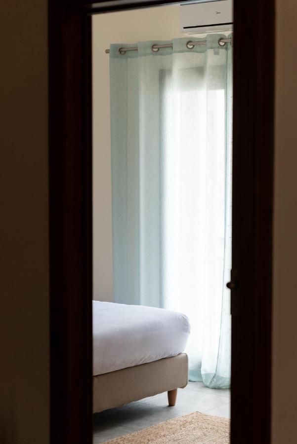 Destino Overlooking The Venetian Port Of Chania Apartamento Chrissi Akti Chania