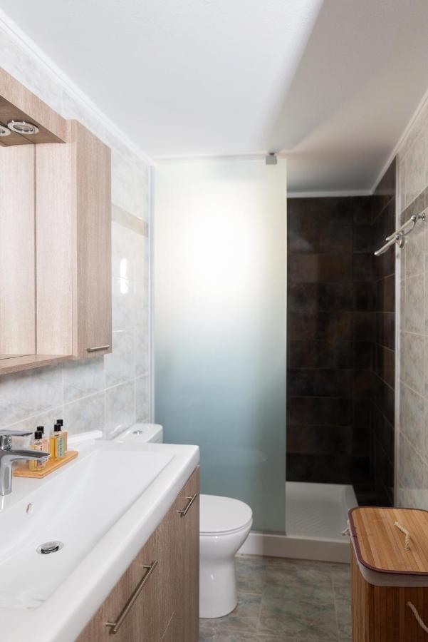 Destino Overlooking The Venetian Port Of Chania Apartamento Chrissi Akti Chania