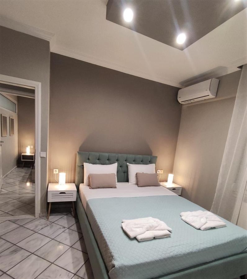 Julia House Apartment *