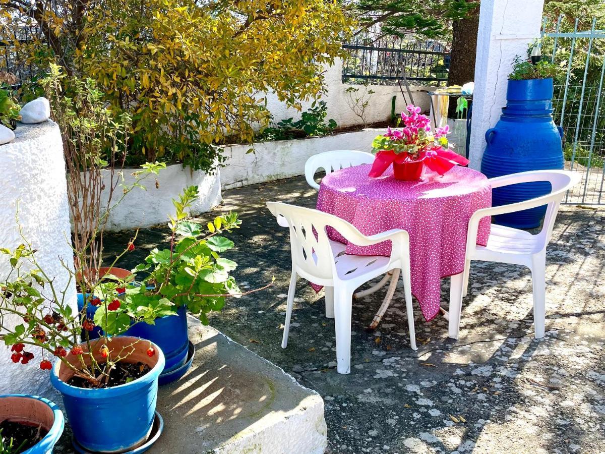 Roumatsali - Hidden 2br Historical Gem
