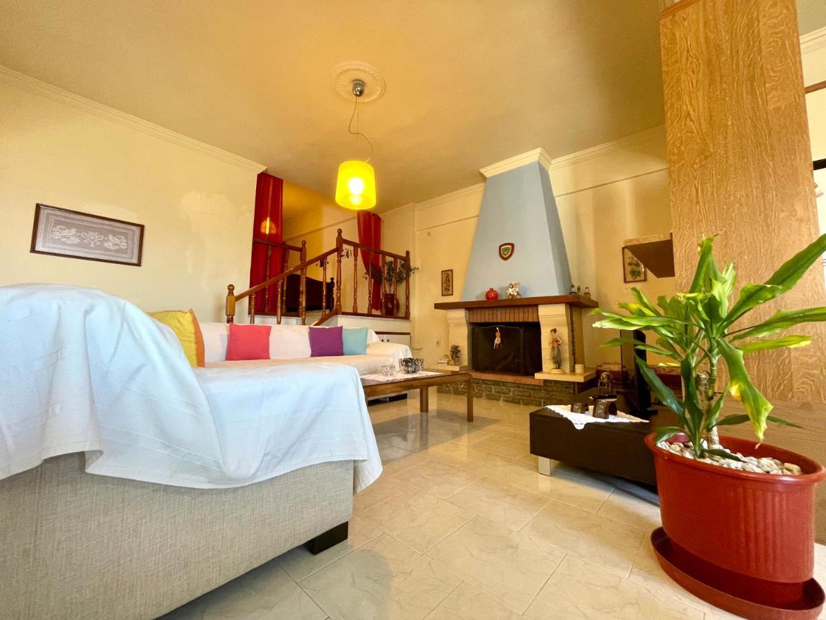 Apartment Roumatsali - Hidden 2br Historical Gem *