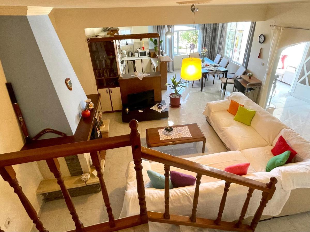 Roumatsali - Hidden 2br Historical Gem