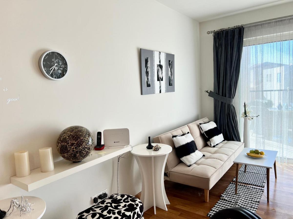 Apartment Odyssey Front *