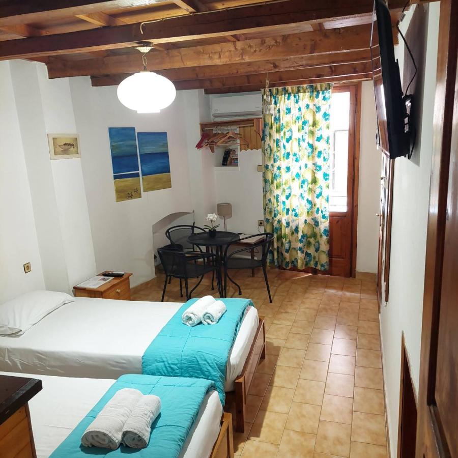 Chryssoula Inn