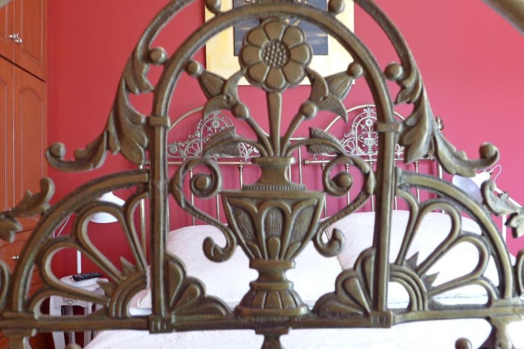 Diotima - Astonishing Seaview Apartment Chania (Crete)