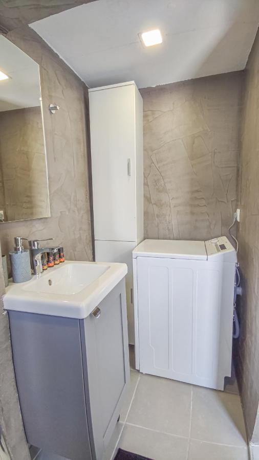 Comfy With Small Private Pool, Fiber Internet And Private Parking *