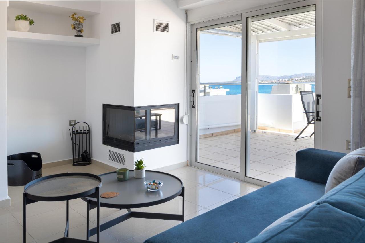  Apartment *