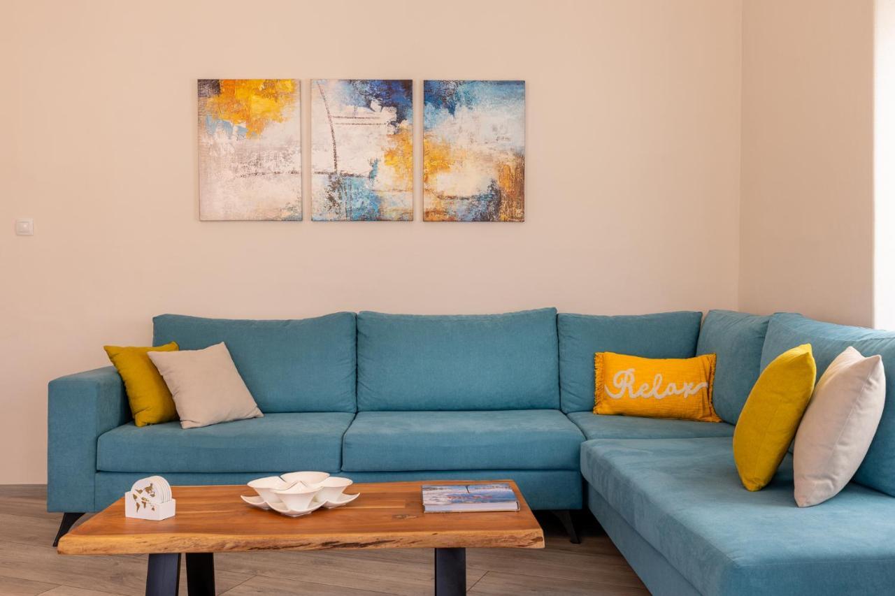 Strat's Loft Apartment