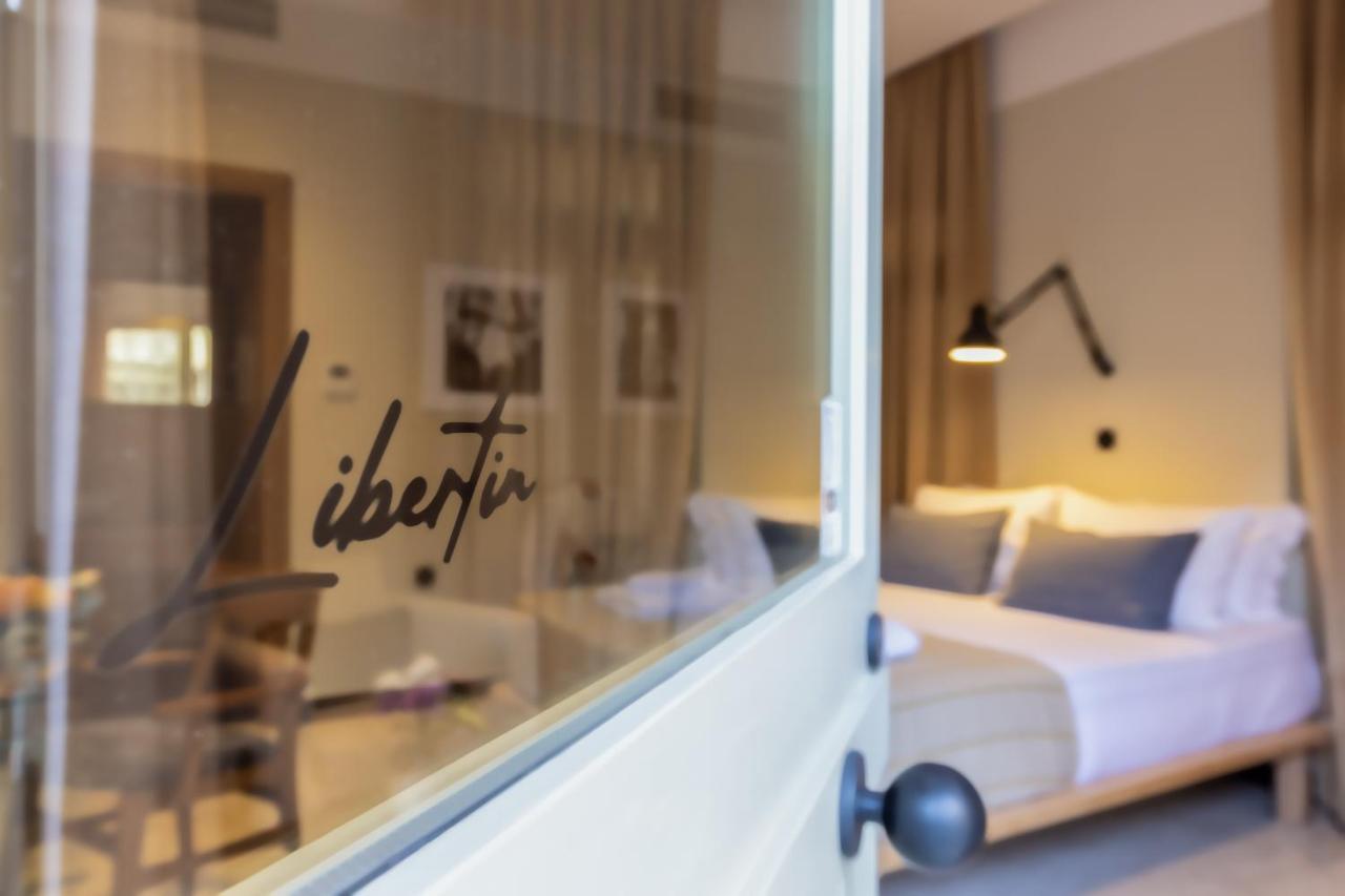 Flaneur Hotel *