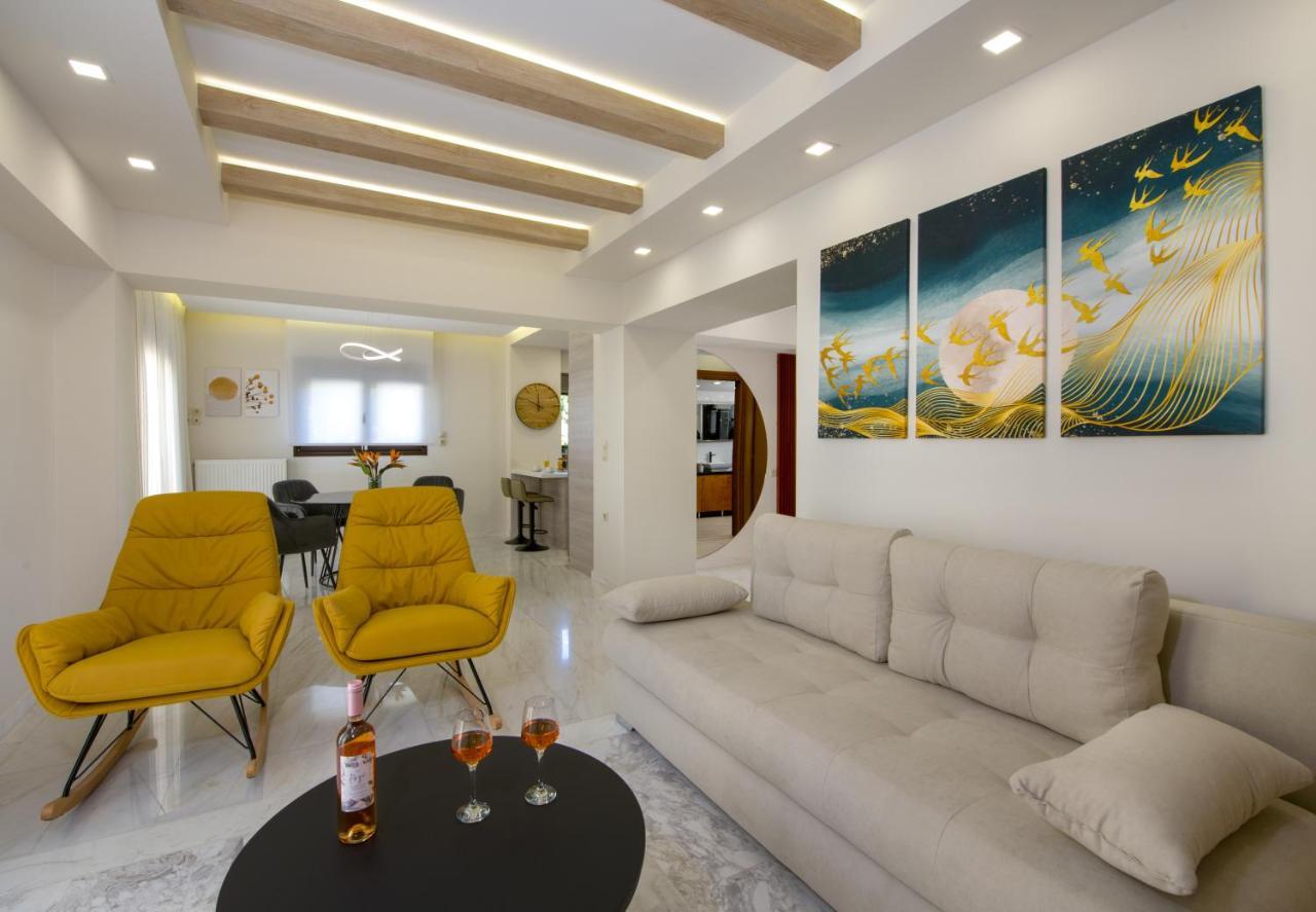 Apartment Aretousa *