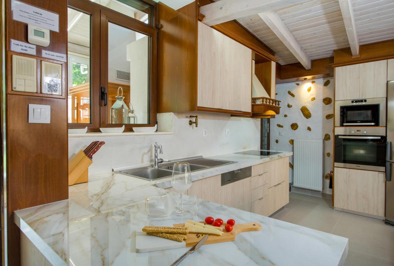 Splantzia - Heated Pool - Garden Villa